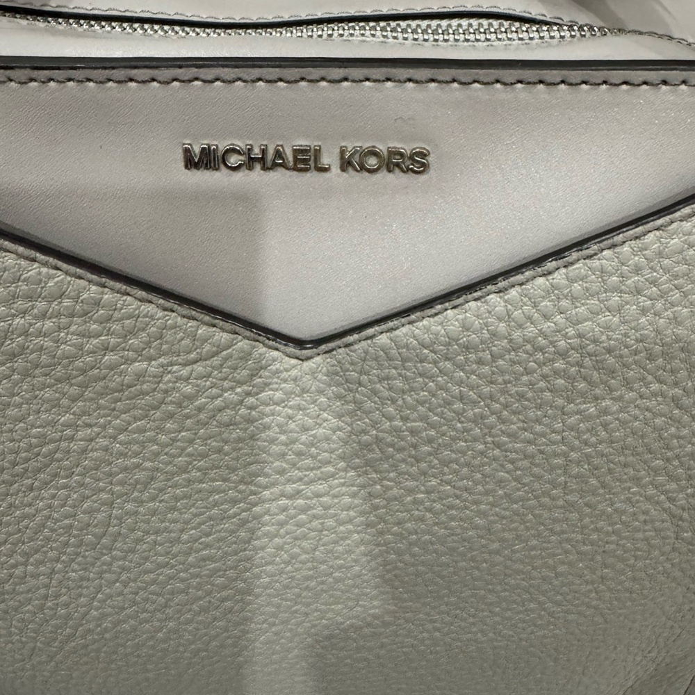 NWOT Michael Kors Gray Pebbled Leather Tote - Picture 6 of 15